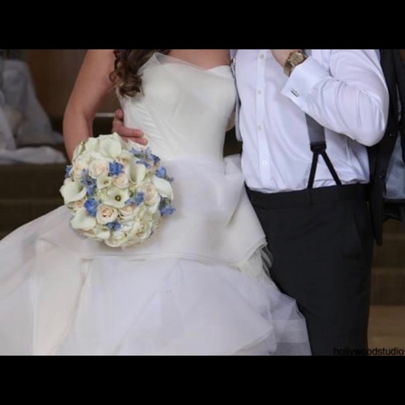 Vera Wang ‘Katherine’ Dress! - Picture 5 of 7